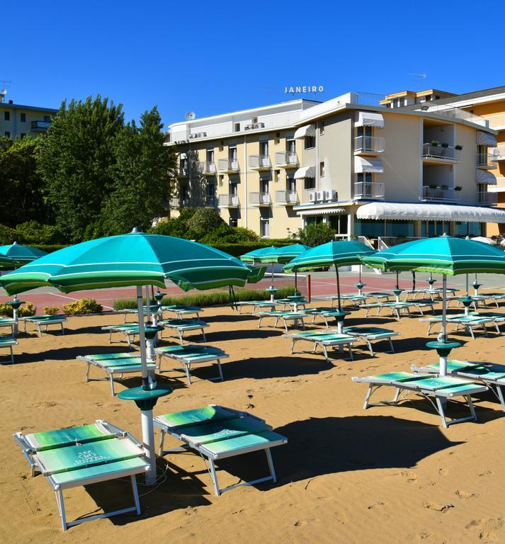 Hotel Janeiro Frontemare Jesolo Extérieur photo
